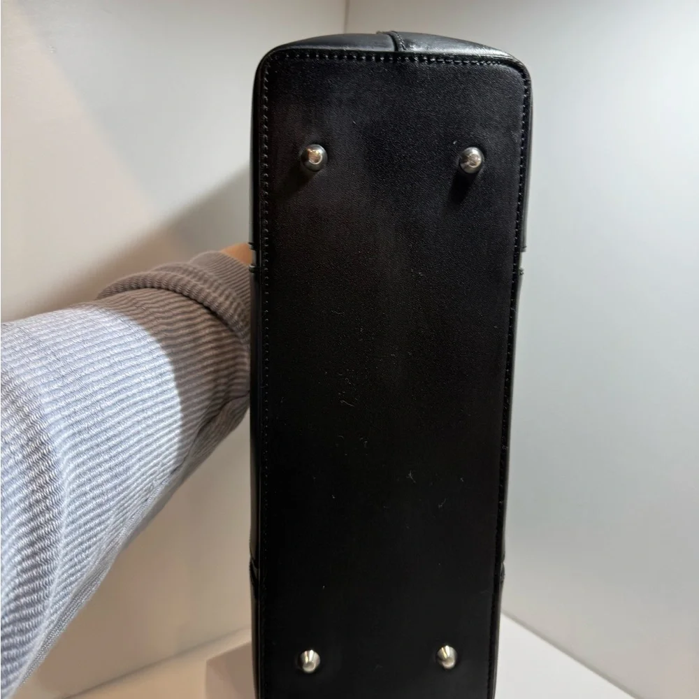 Burberry Black Leather with House Check Interior Handbag - Picture 4 of 11